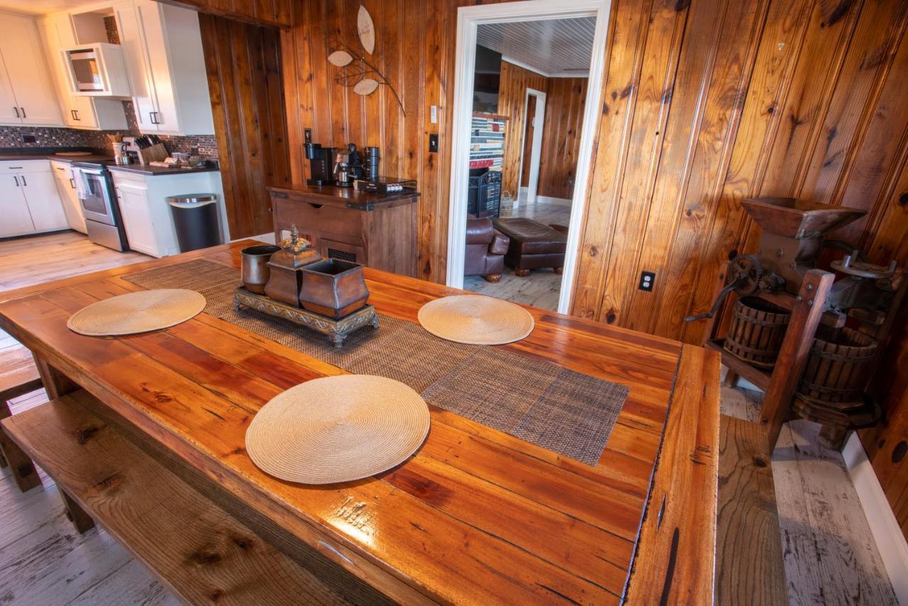 Holiday home Nebo's Foot, Hiking And Biking Escape With Game Shed Dardanelle