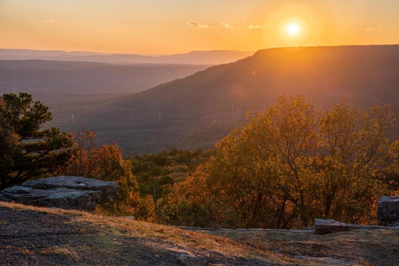 Nebo's Foot, Hiking And Biking Escape With Game Shed Holiday home
